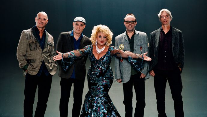 Karin Bloemen & Old School Band - Gladys, Ella, Barbra, Adele... Karin!