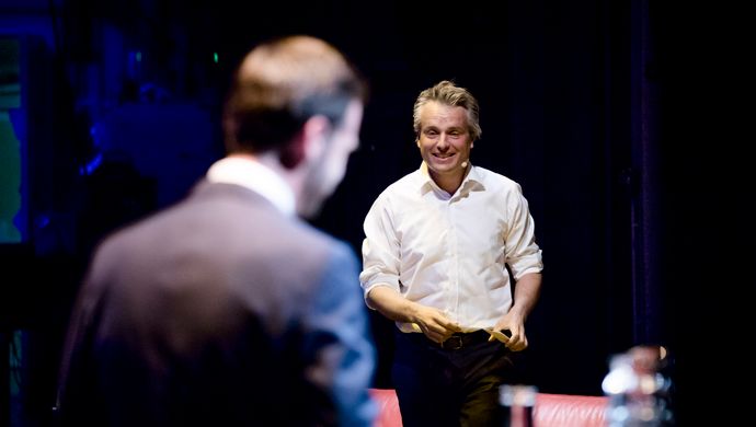 Meer dan zeven vinkjes - Joris Luyendijk 
