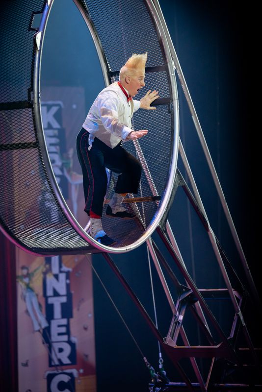 Kerstwintercircus in Parktheater Eindhoven 