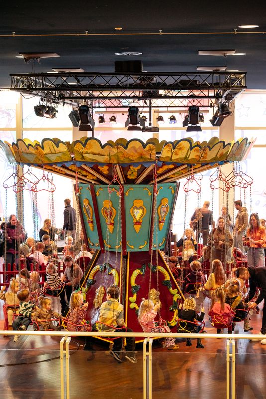 Kerstwintercircus in Parktheater Eindhoven 