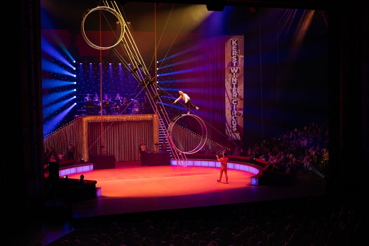Kerstwintercircus in Parktheater Eindhoven 