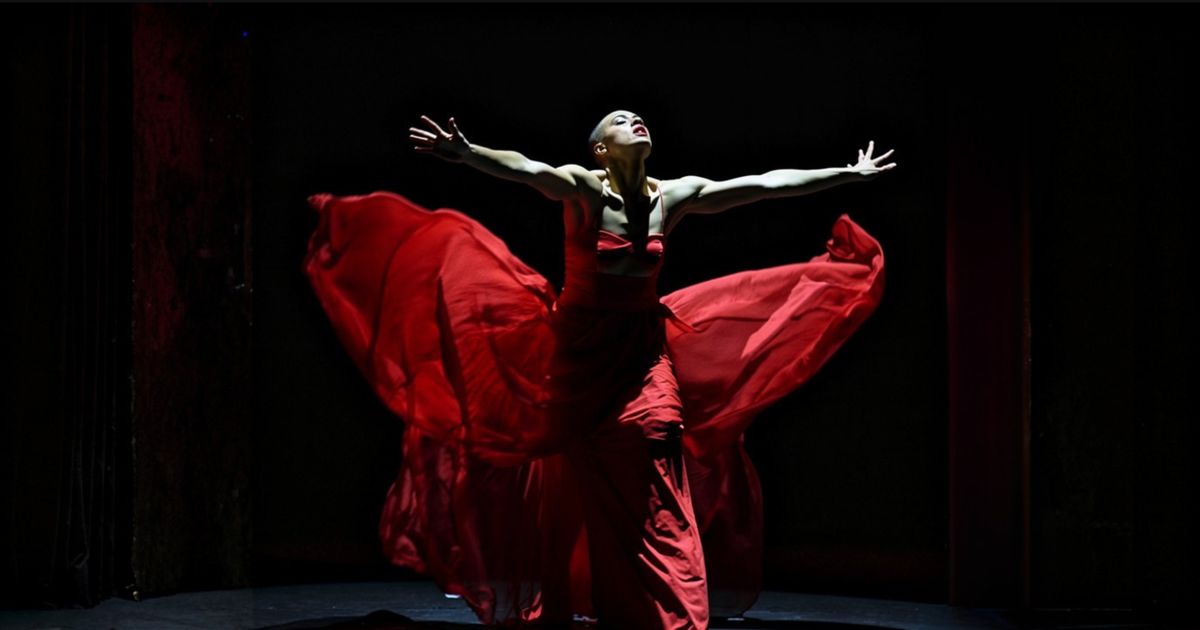 ROUGE — Isabelle Beernaert