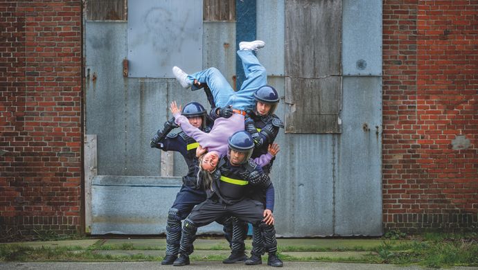 Wabisabi in samenwerking met HIIIT en Het Houten Huis - CONTRA