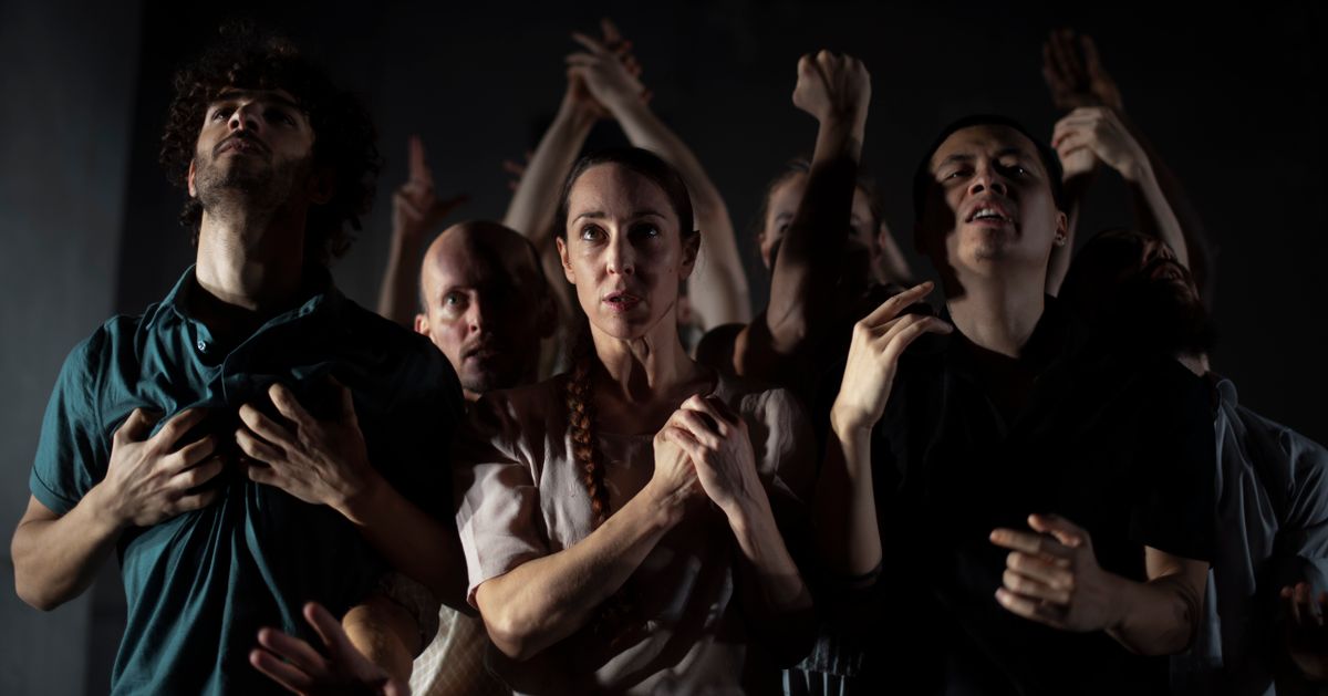 BEHIND THE WALL — Conny Janssen Danst